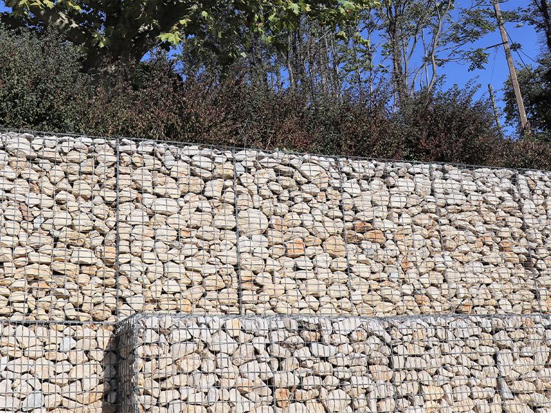 GRAVITY WALL